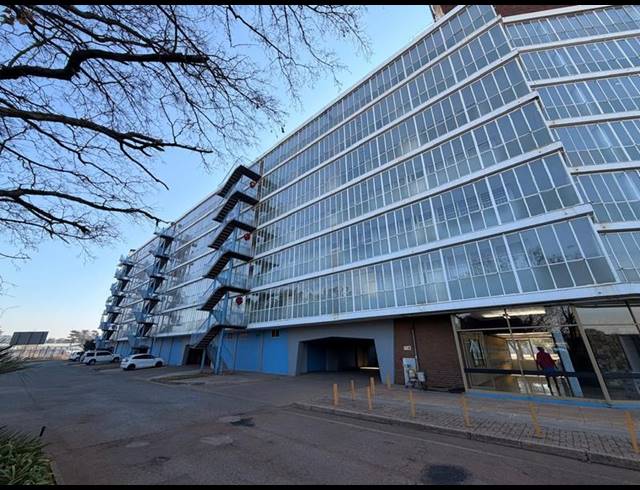2 BEDROOM APARTMENT FOR SALE IN ARCON PARK